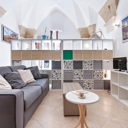 Ferienwohnung Mesagnesi 6 - Loft Centro Storico Sit Lecce Exterior foto
