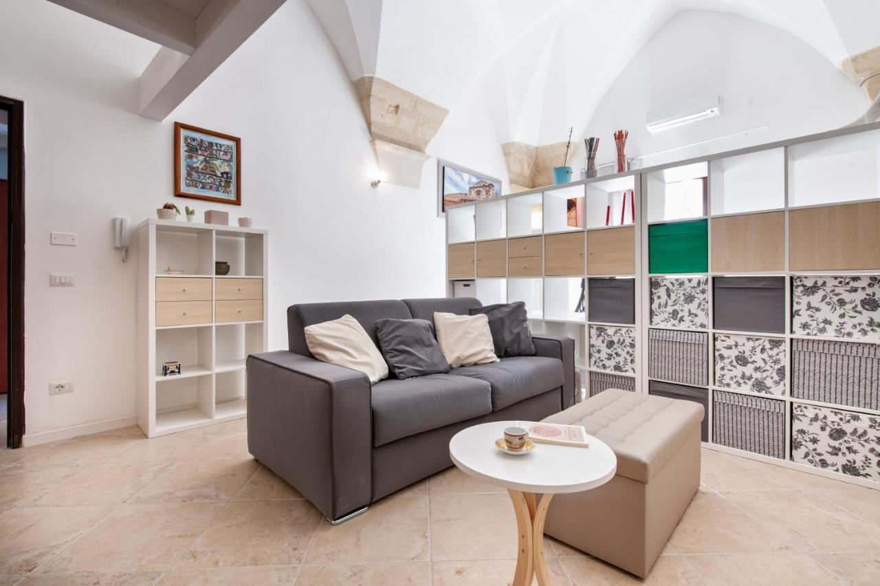 Ferienwohnung Mesagnesi 6 - Loft Centro Storico Sit Lecce Exterior foto