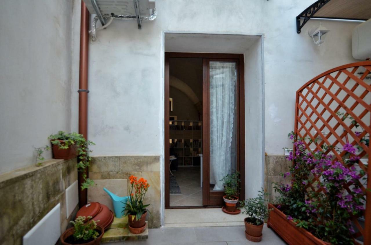 Ferienwohnung Mesagnesi 6 - Loft Centro Storico Sit Lecce Exterior foto